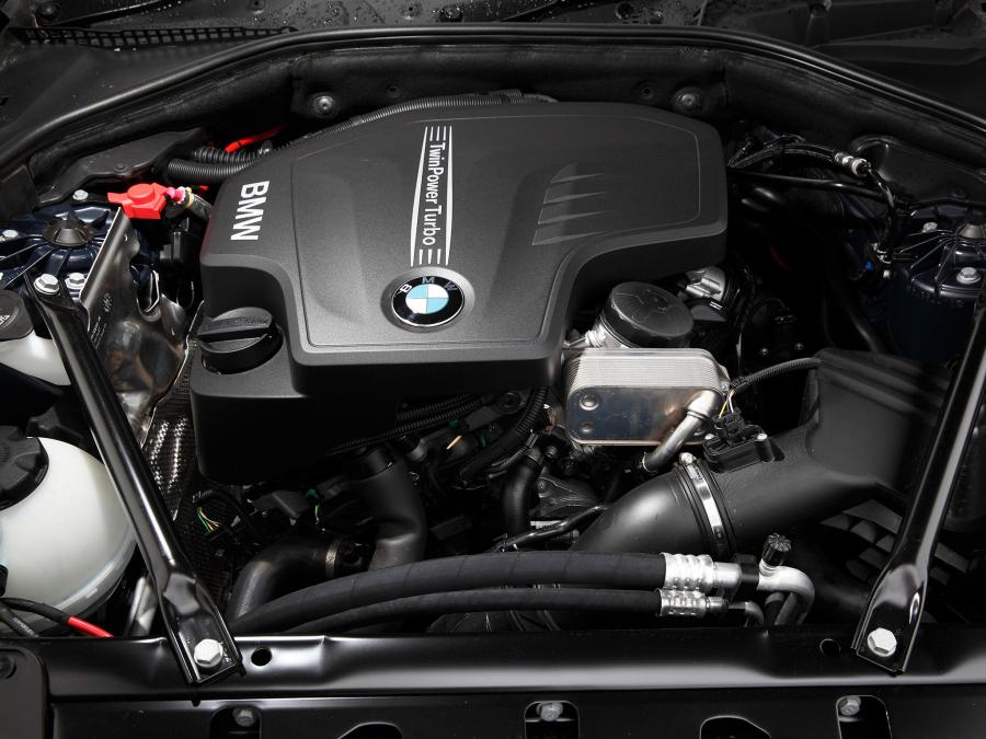  BMW 520i Sedan 2013 года  (AU) (фото 8 из 8)
